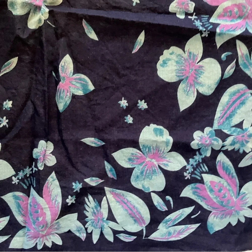 VTG Laura Ashley Italian Cotton Navy Blue Floral Square Scarf Cottagecore 19.5in